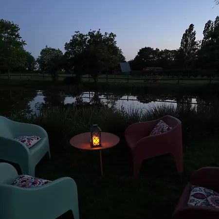Mesnil & Nuit - Hebergements Insolites En Campagne Normande Gisay