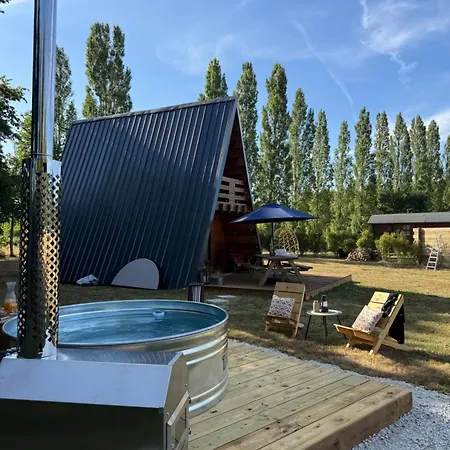 Mesnil & Nuit - Hebergements Insolites En Campagne Normande Gisay