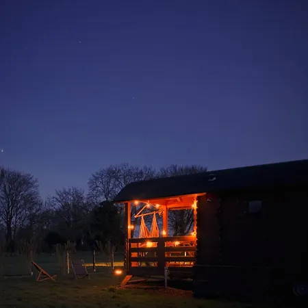 Mesnil & Nuit - Hebergements Insolites En Campagne Normande Gisay