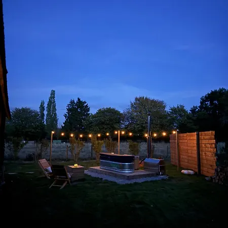 Mesnil & Nuit Apartment
